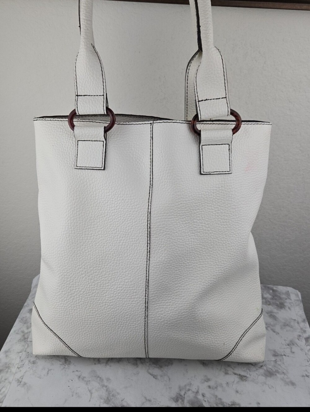 Estee Lauder Classic White Leather Tote Bag with Contrast Stitching